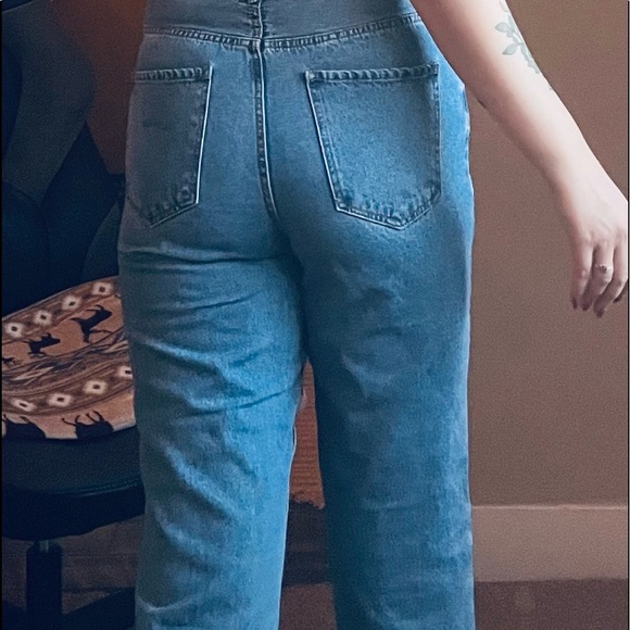 FOREVER 21 Zip Front Jeans - Picture 4 of 4